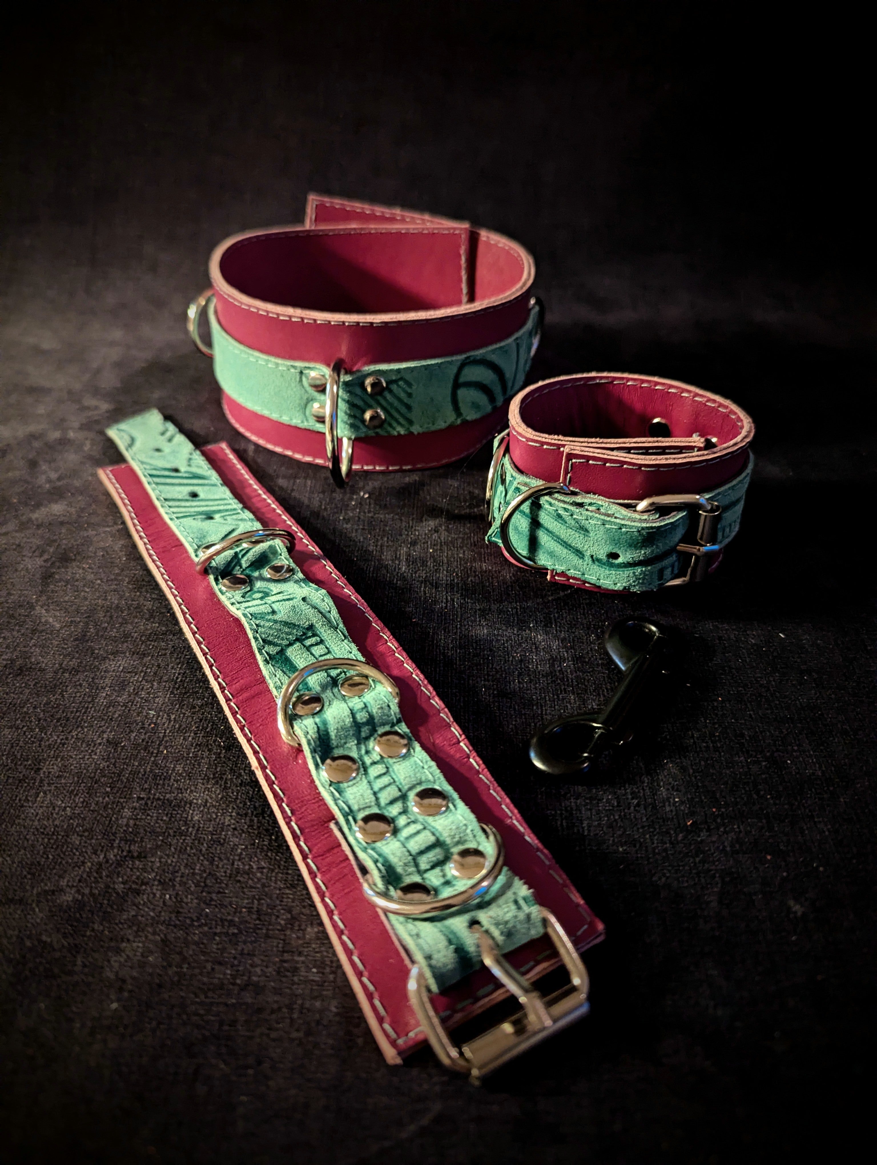handcuffs-Turquoise-Magenta