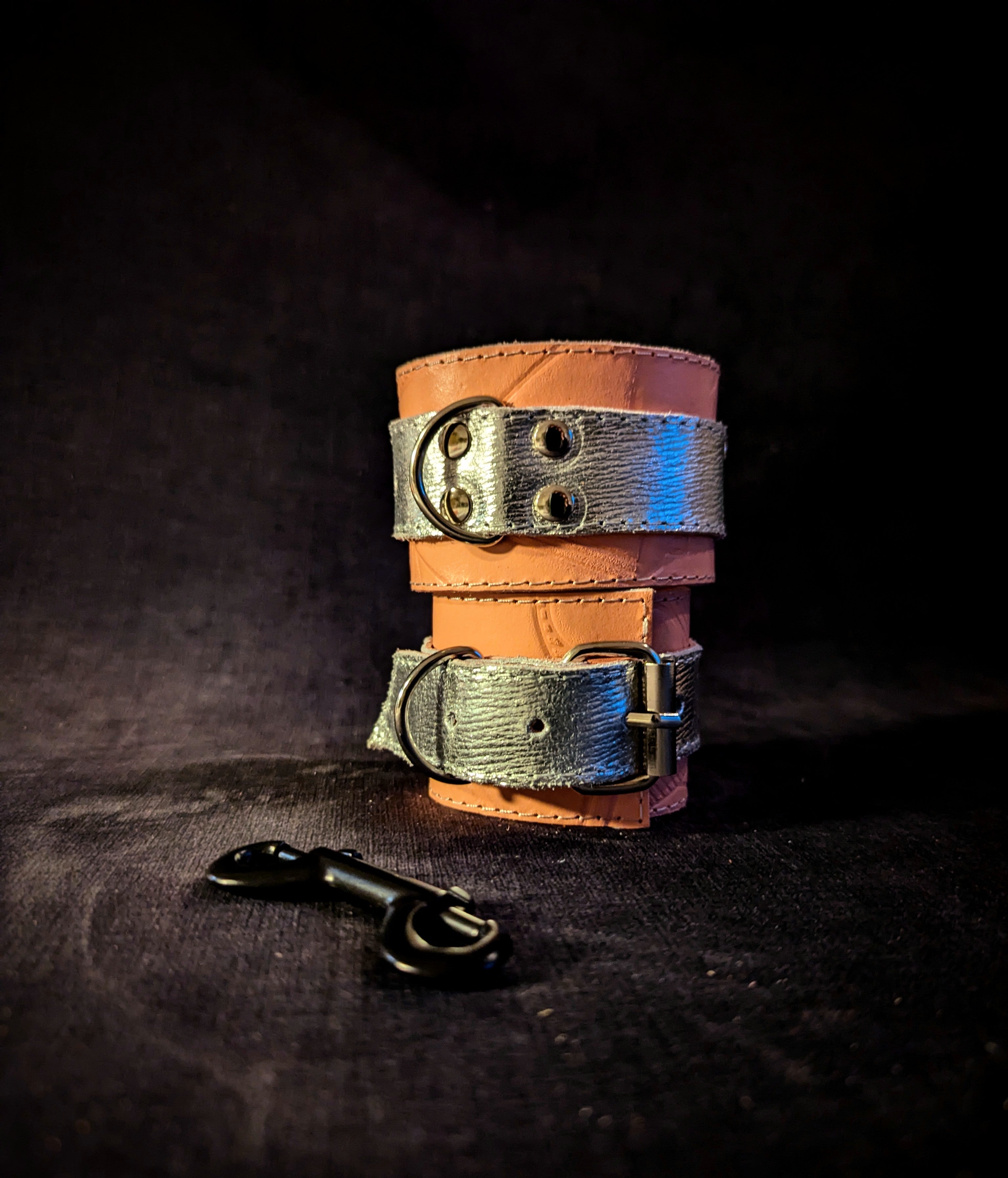 Handcuffs-Silver-Pink