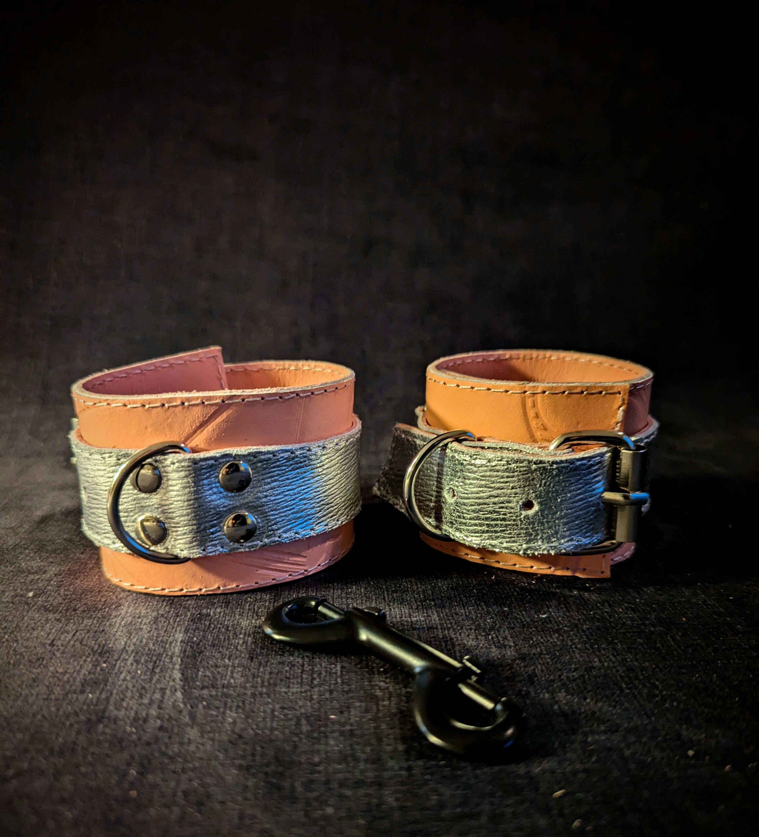 Handcuffs-Silver-Pink