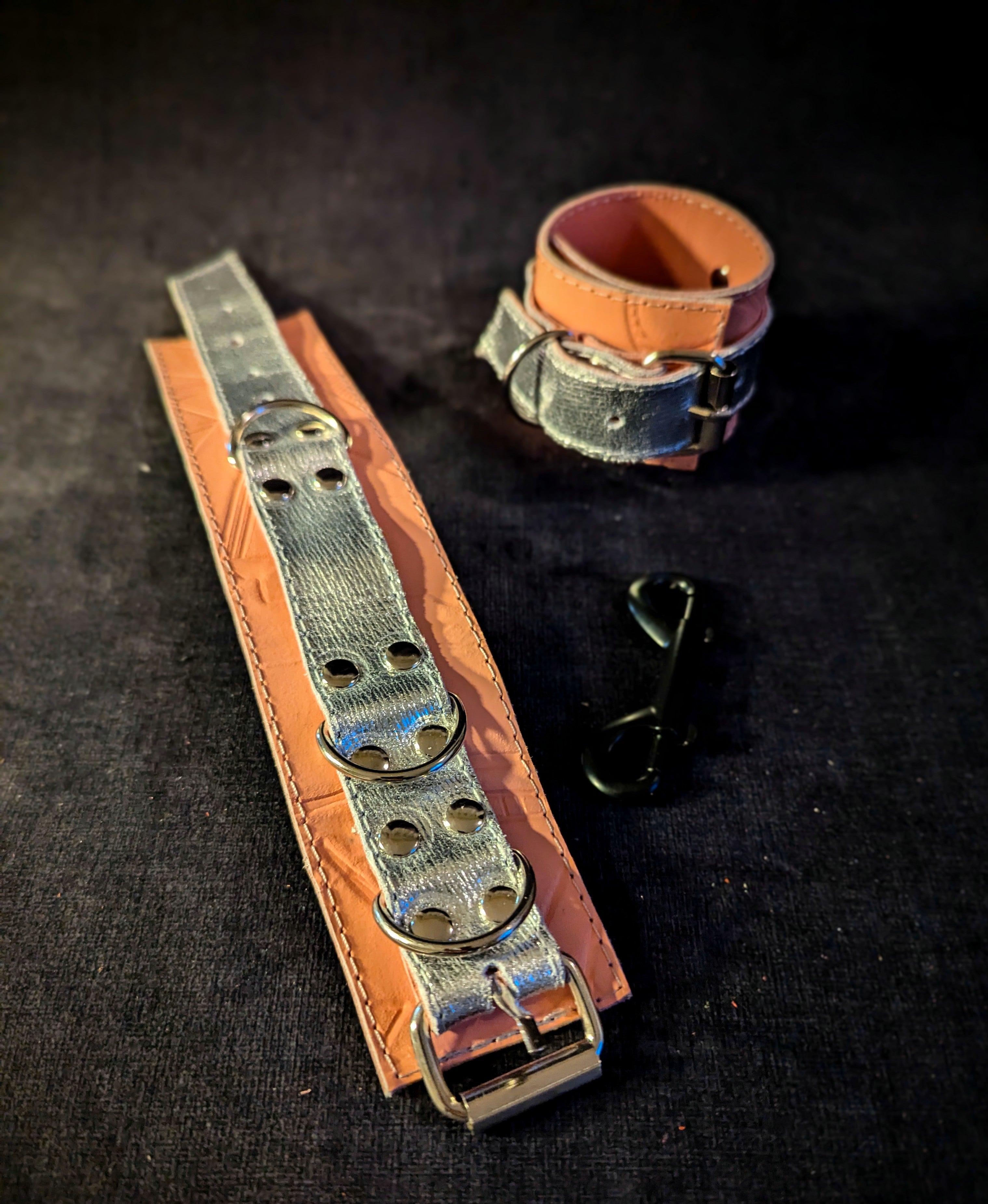 Handcuffs-Silver-Pink