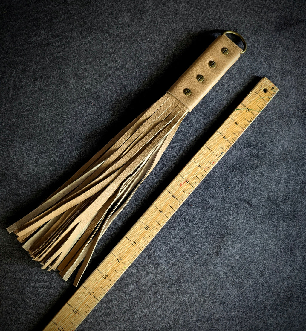 flogger 14po-Beige
