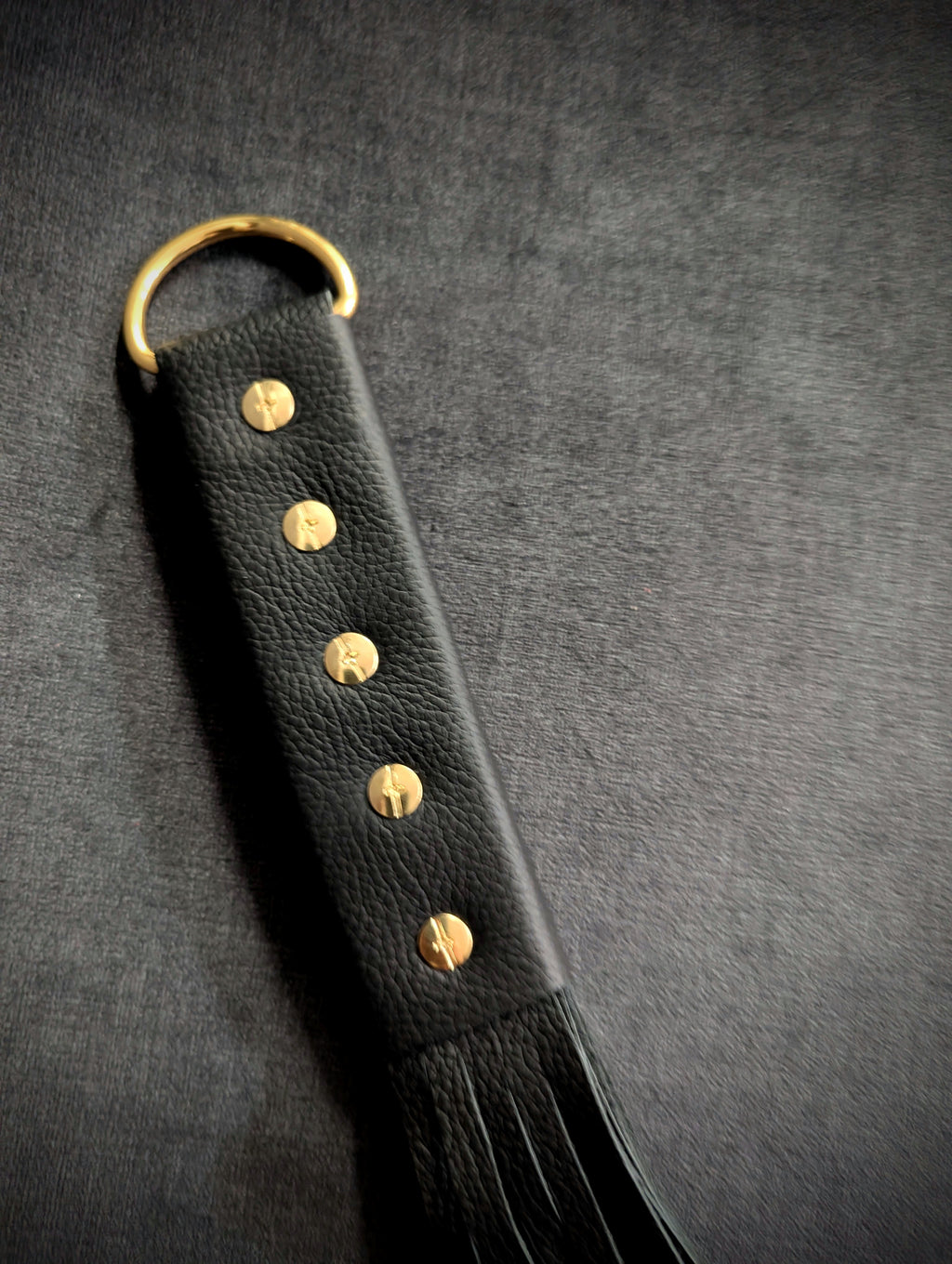Flogger Noir- 24 po
