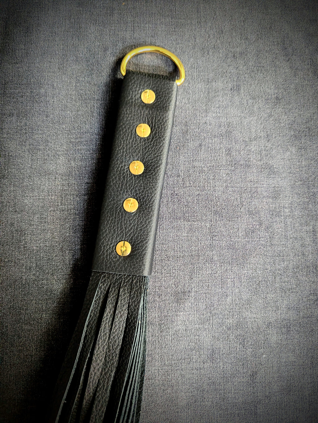 Flogger en cuir 18 po - Noir