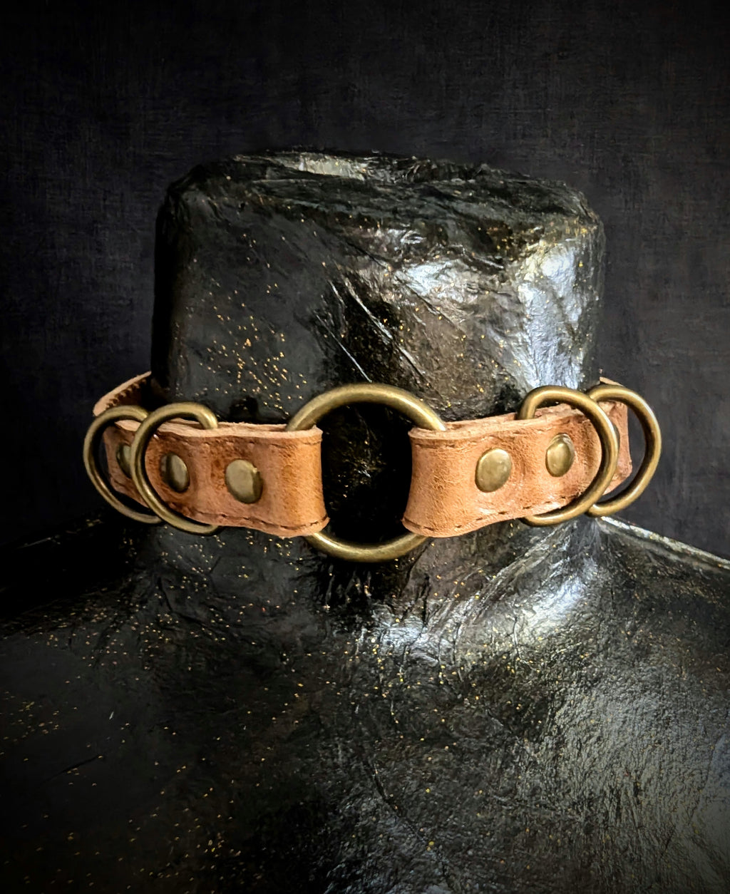 collier-Brun